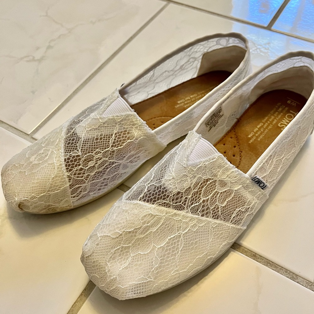 Toms bridal flats size 9 worn a couple hours